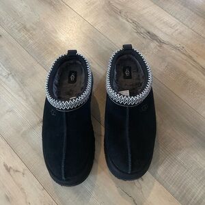 Ugg  Platform Tasman black 10